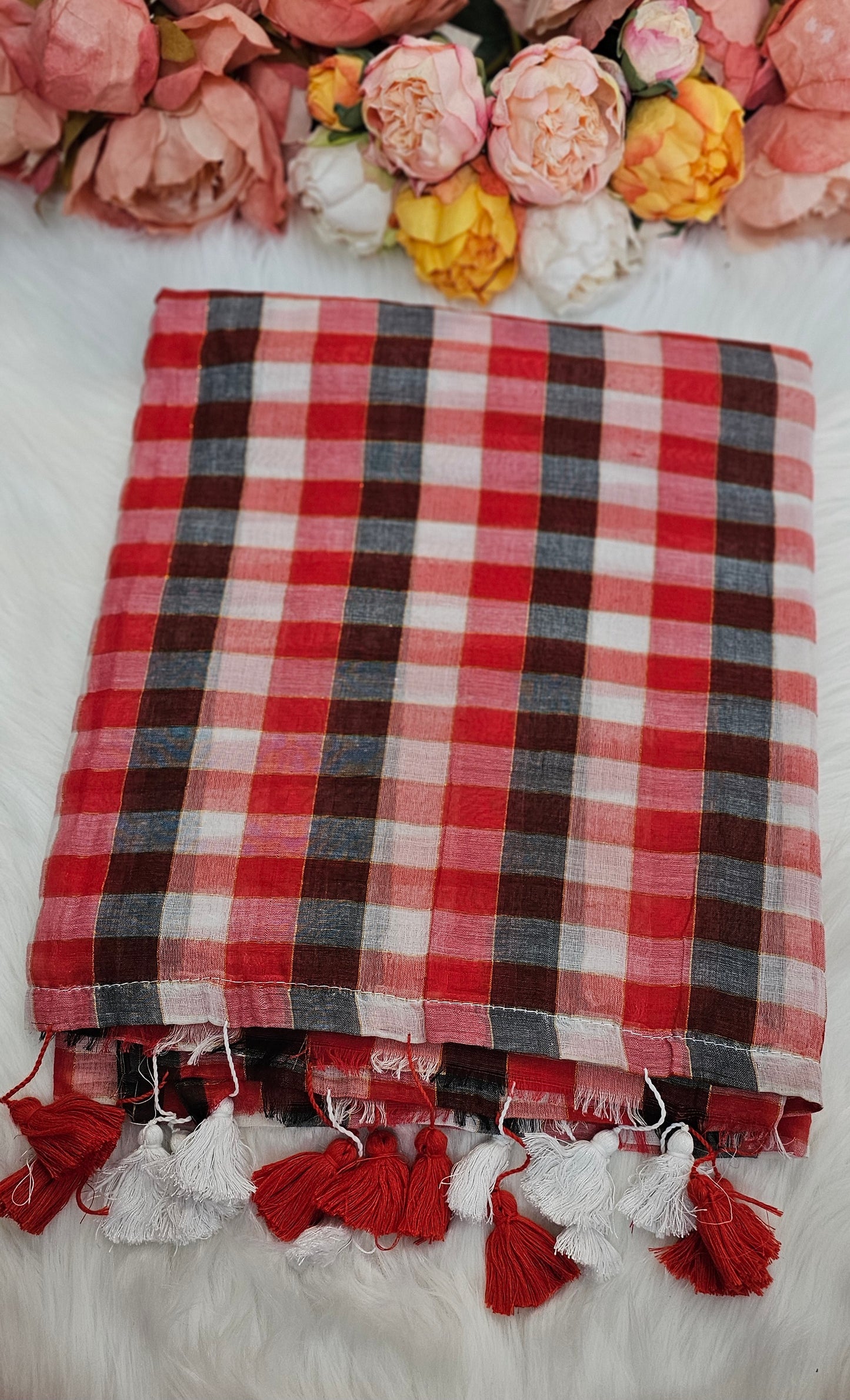 Beautiful Check mulmul saree with tassels