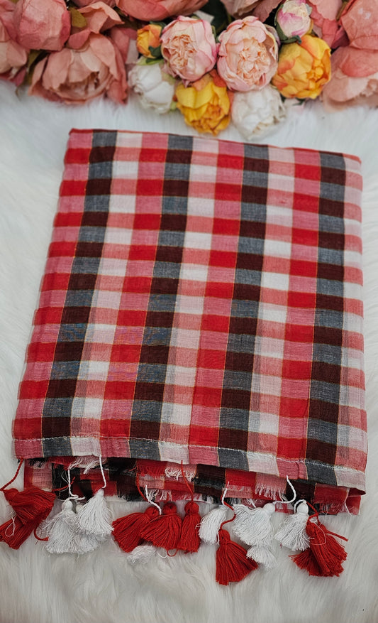 Beautiful Check mulmul saree with tassels